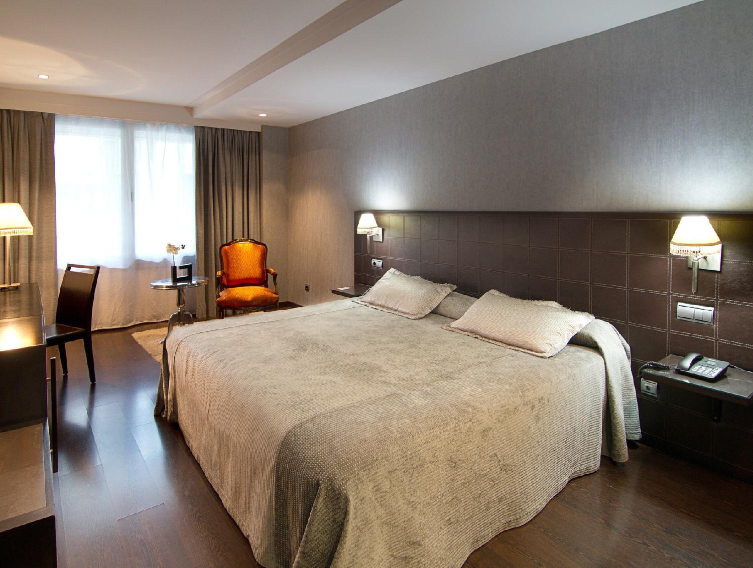 Iberik Santo Domingo Plaza Hotel Oviedo Exteriör bild